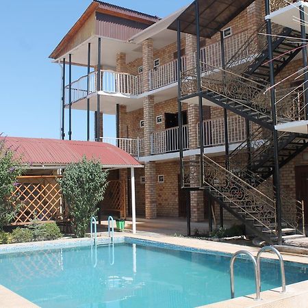 Адилет Hotel Cholpon-Ata Exterior foto